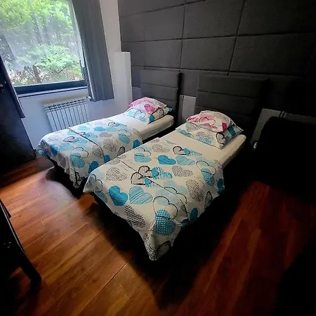 M Hostel *