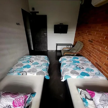 ホステル M グリヴィツェ