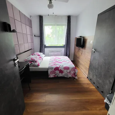 ホステル M グリヴィツェ